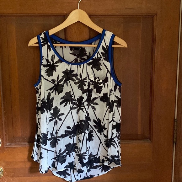 Torrid sheer palm tree tank size 0x - Picture 3 of 5